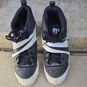 Size 6Y Nike Fastflex Cleats